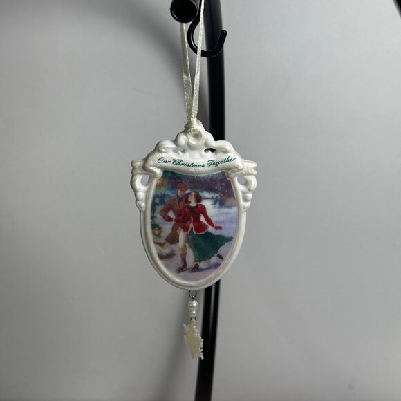 Hallmark Keepsake Ornament 2000 Our Christmas Together Fine Porcelain Decoration - Picture 2 of 6